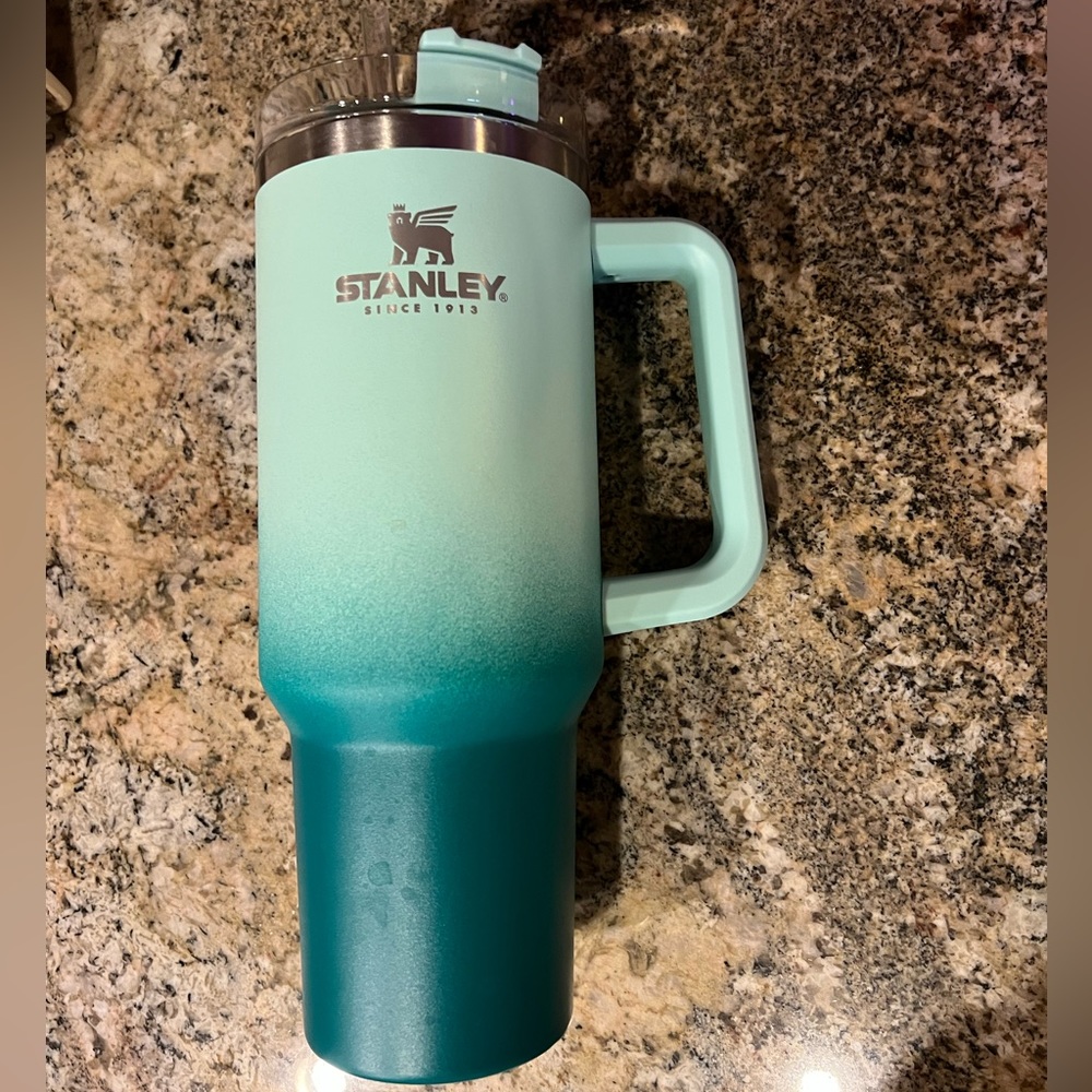 Stanley 40 oz Ombré cup Teal